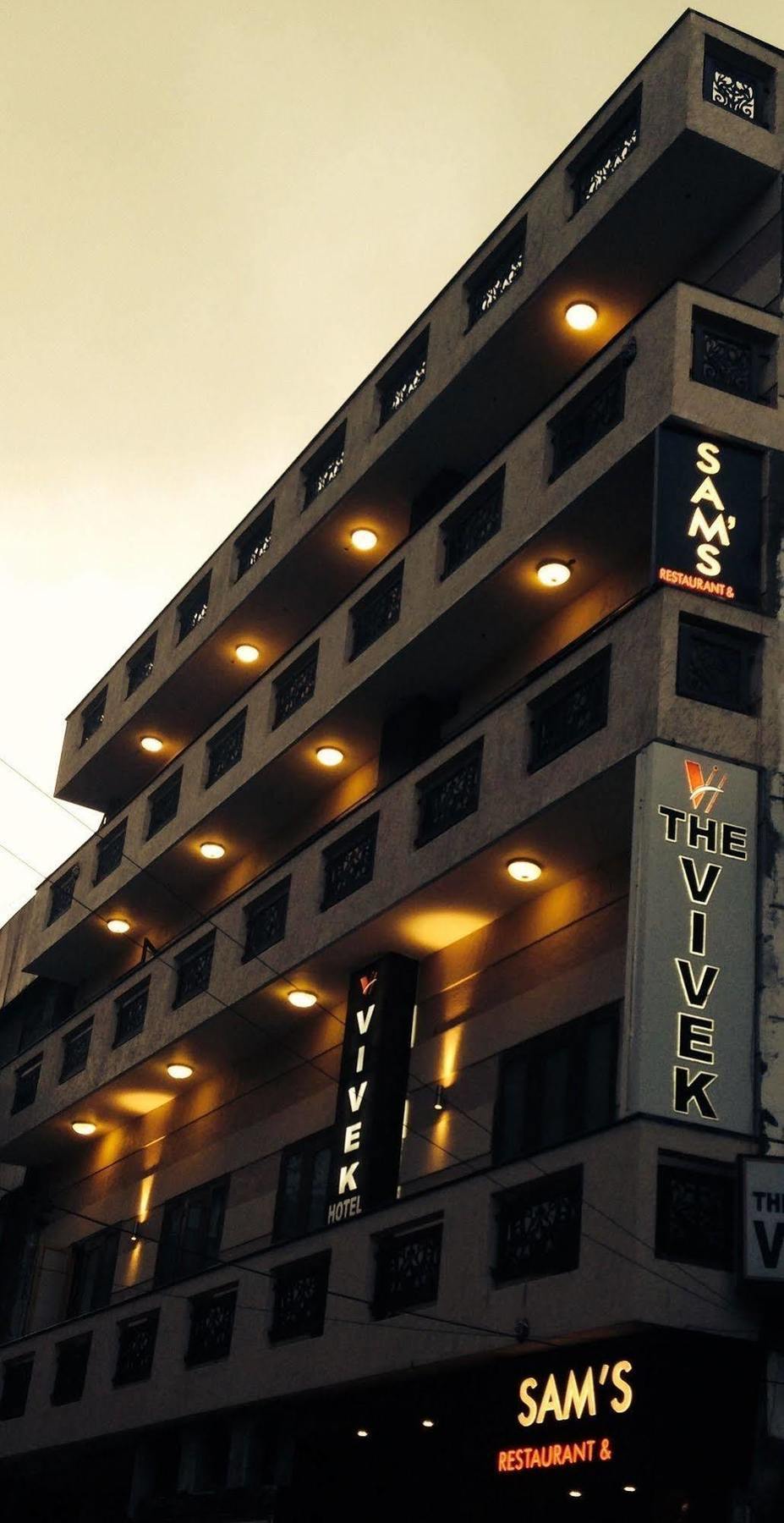 Vivek Hotel New Delhi Exterior photo